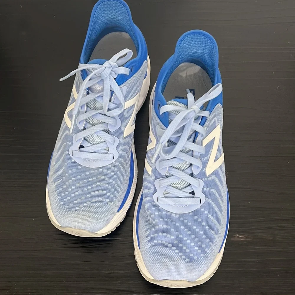 New Balance Womens Fresh Foam 860 v11 Shoes Light Blue White Size 7.5 - Picture 8 of 14